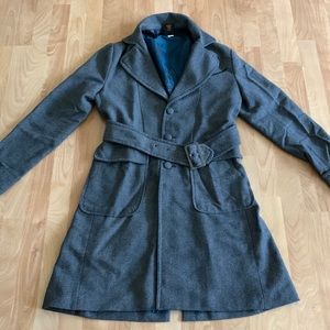 Men’s Fantastic Beasts The Crimes of Grindelwald Grey Coat Size Small